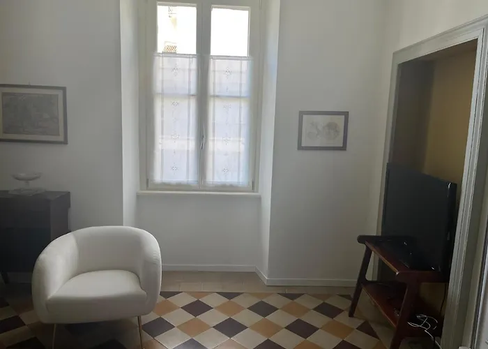 Casa Dai Toni Cortesi 2 شقة *